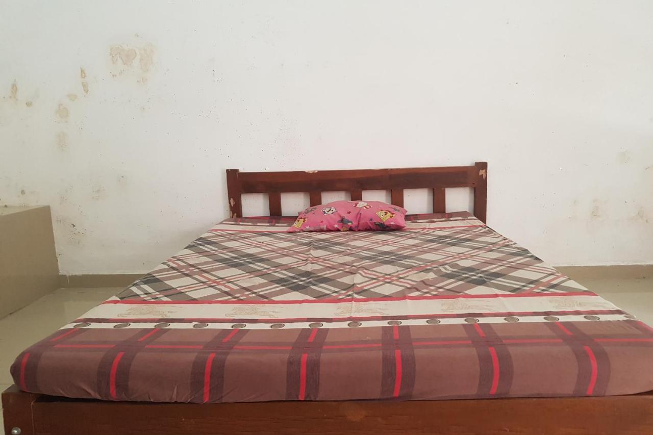 Oyo 91647 Sanina Residence 先达 外观 照片