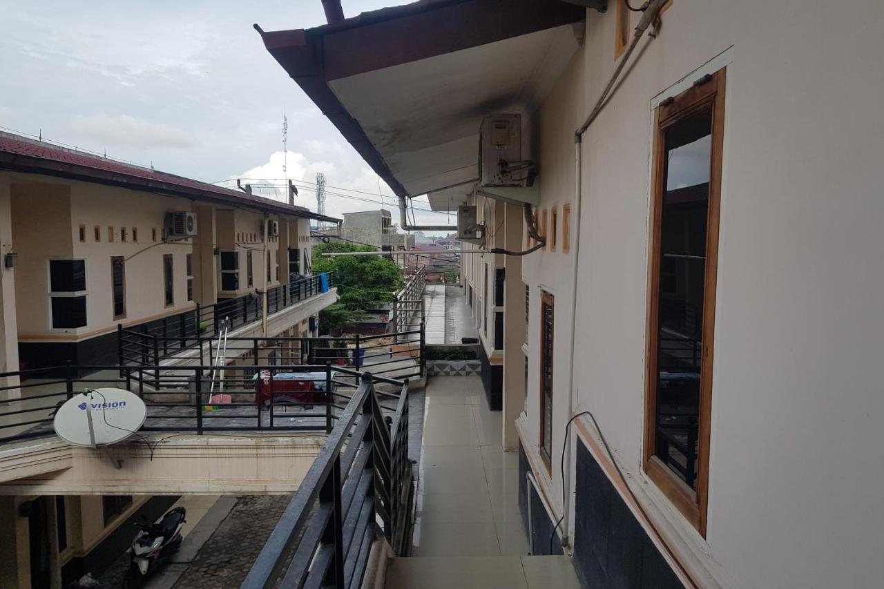 Oyo 91647 Sanina Residence 先达 外观 照片